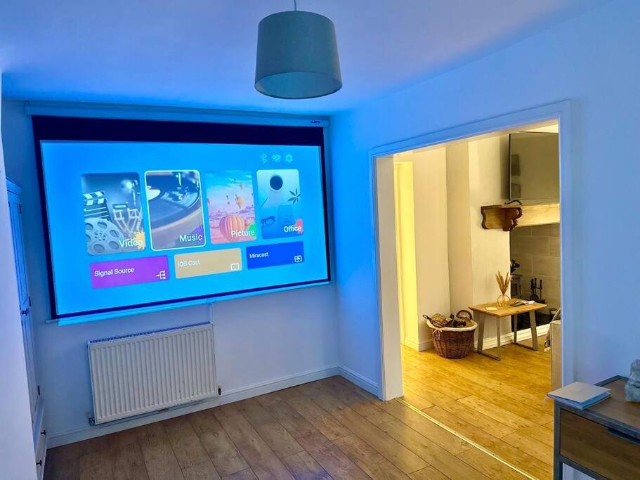 Cottage,Cinema Room,Log Burner Blaenavon エクステリア 写真
