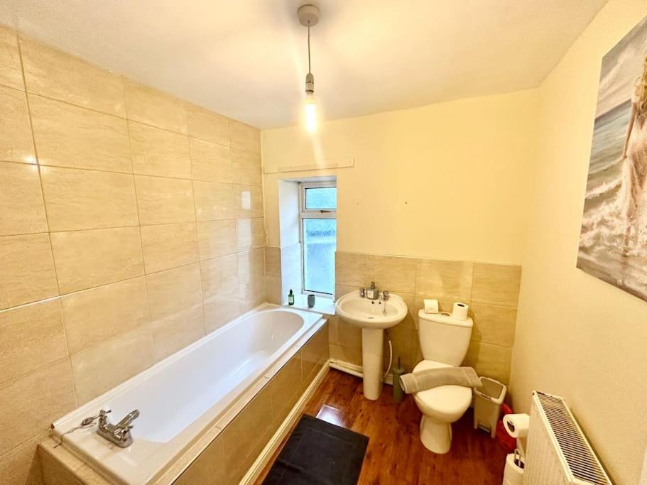 Cottage,Cinema Room,Log Burner Blaenavon エクステリア 写真